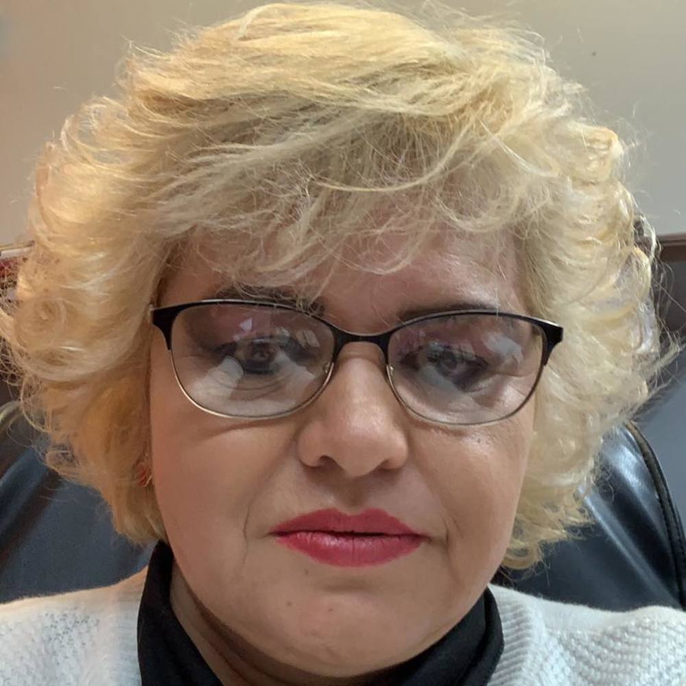 Meet your Posher, Rosaura